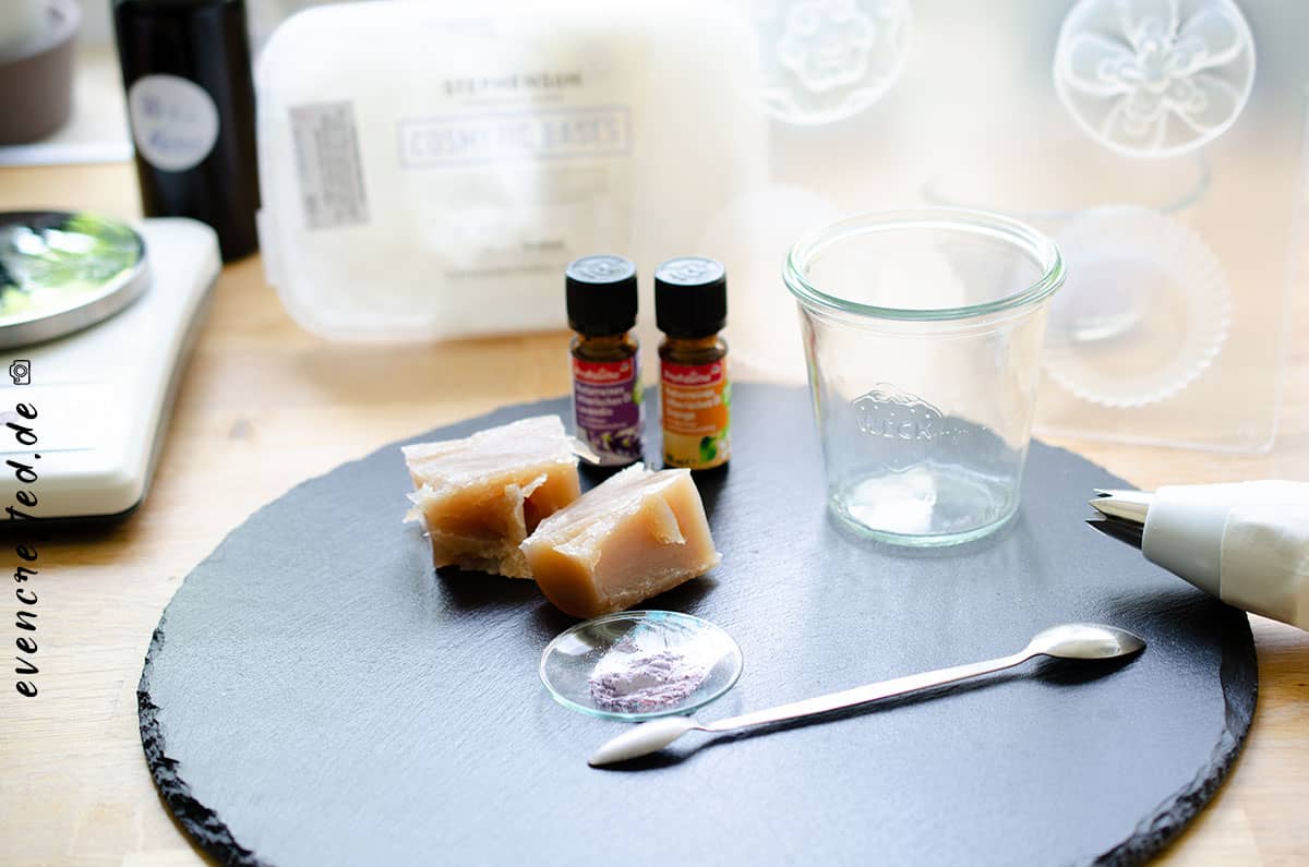 Fluffige Seife als Geschenk zu Mutterag  | evencrafted.de ♥ DIY & Naturkosmetik Blog